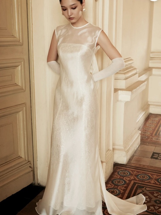 Huong Boutique Dresses & Skirts - Elegant Ivory Wedding Sheath Dress